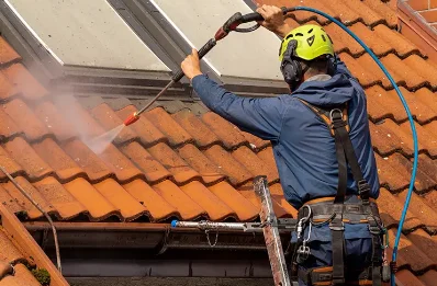 Démoussage et hydrofuge de toiture à Outrebois